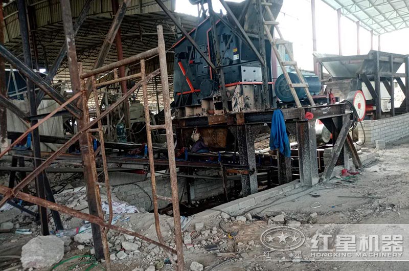 1315反擊破制砂機沒有篩底能不能出砂？板錘多久換一次？怎么安裝？