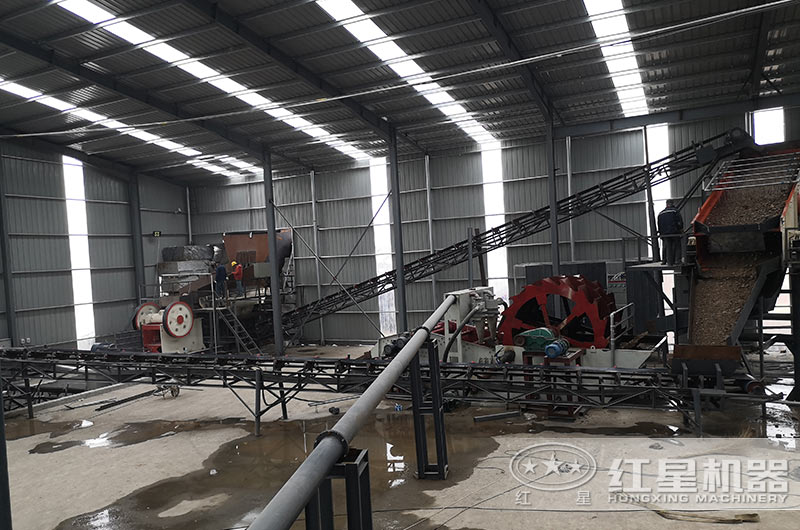 69鄂式破碎機(jī)應(yīng)用加工現(xiàn)場(chǎng) 69鄂式破碎機(jī)應(yīng)用加工現(xiàn)場(chǎng)