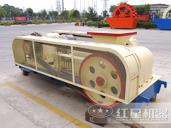 對(duì)輥破碎機(jī) 對(duì)輥破碎機(jī)